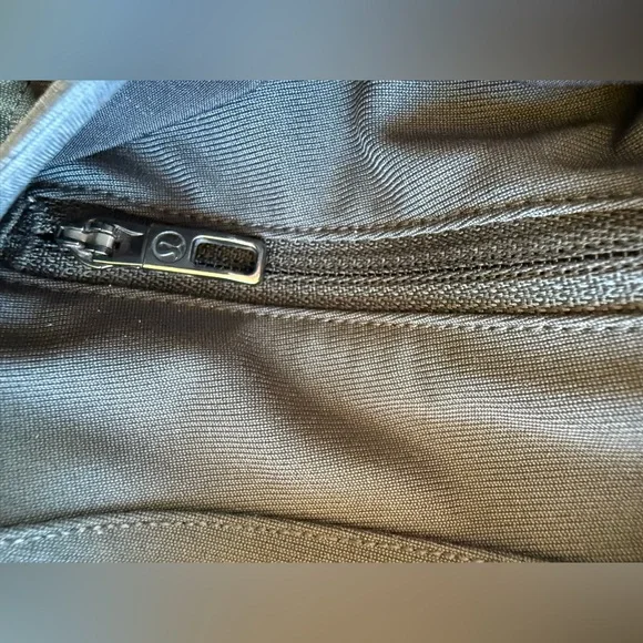 Men’s Lululemon ABC Classic Fit Pant Dark Grey 30” Waist - Picture 8 of 13